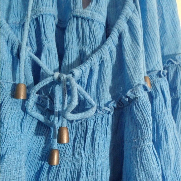 Stunning flowy Free People top - Picture 3 of 8